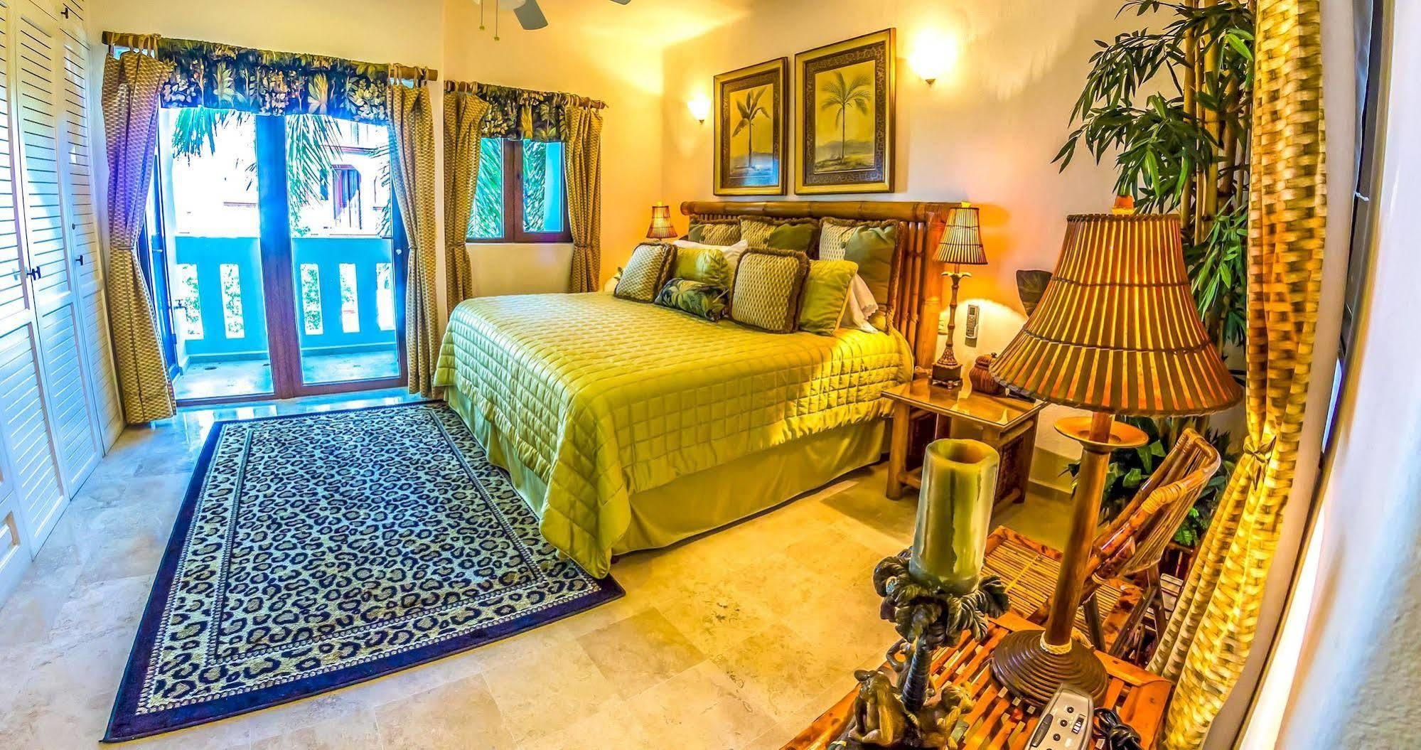 Royal Palms By Bvr Apartment Playa del Carmen Exterior photo